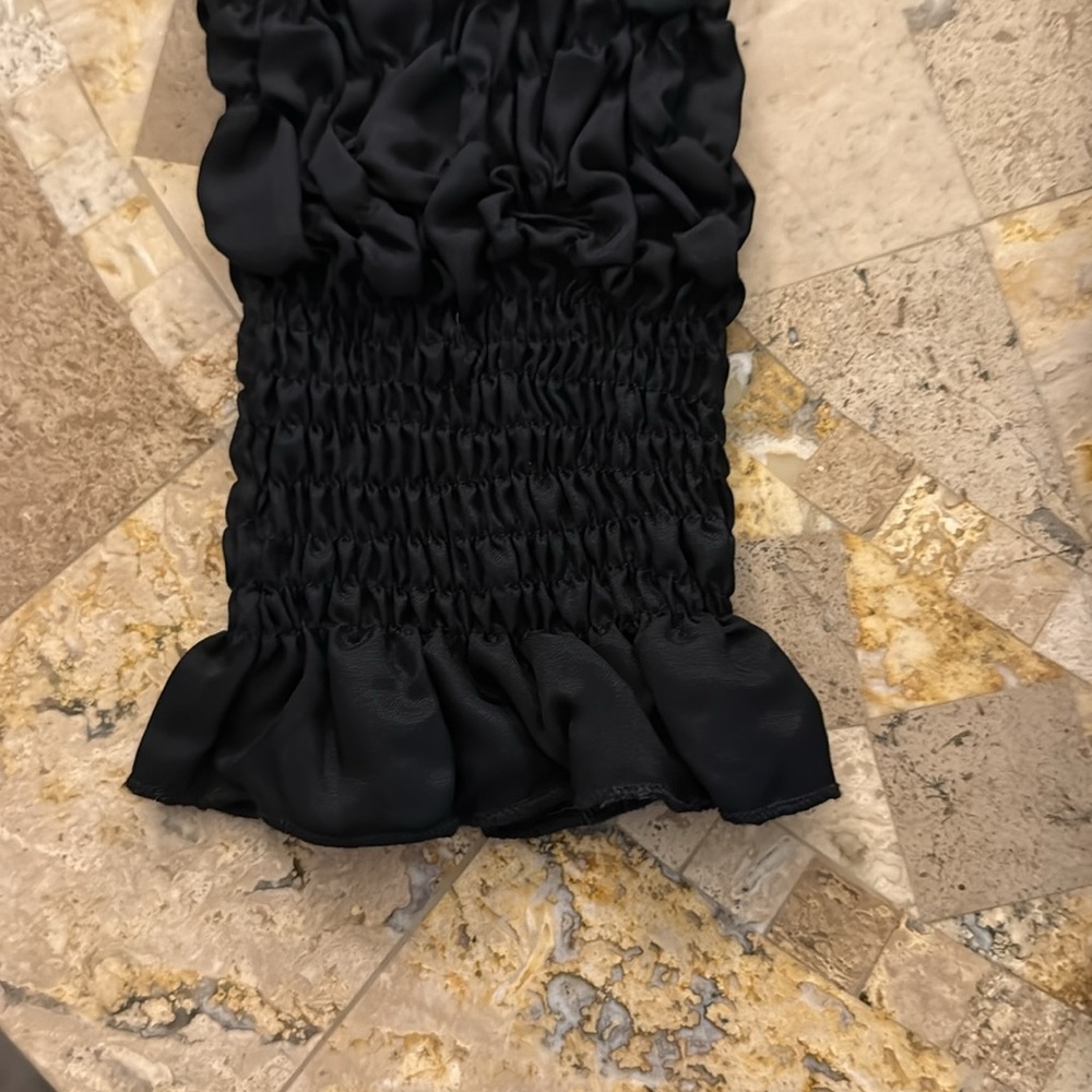 Chic Black Ruffled Jacket - Picture 3 of 4